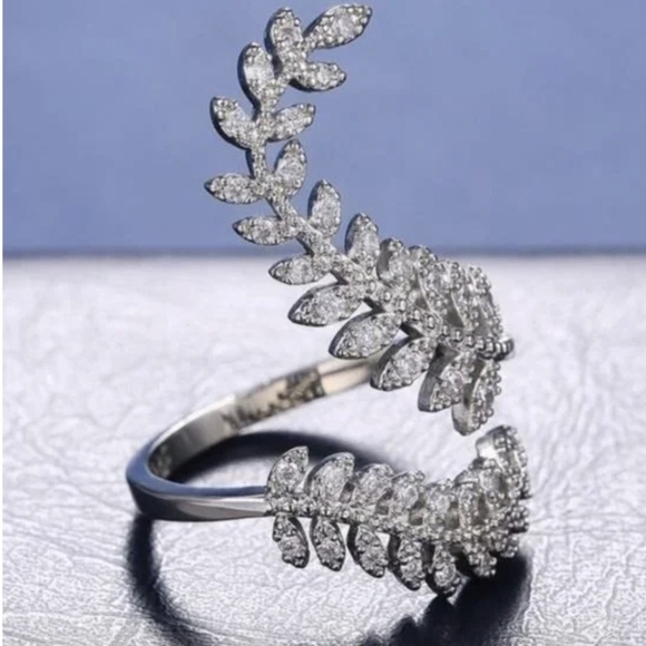 JTV Jewelry - ❣️NEW❣️925 Sterling Silver NOT Silver Plate🌿Leaf Design Women's Ring Sz7✨️